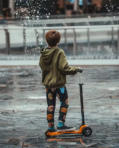 Children's scooters 