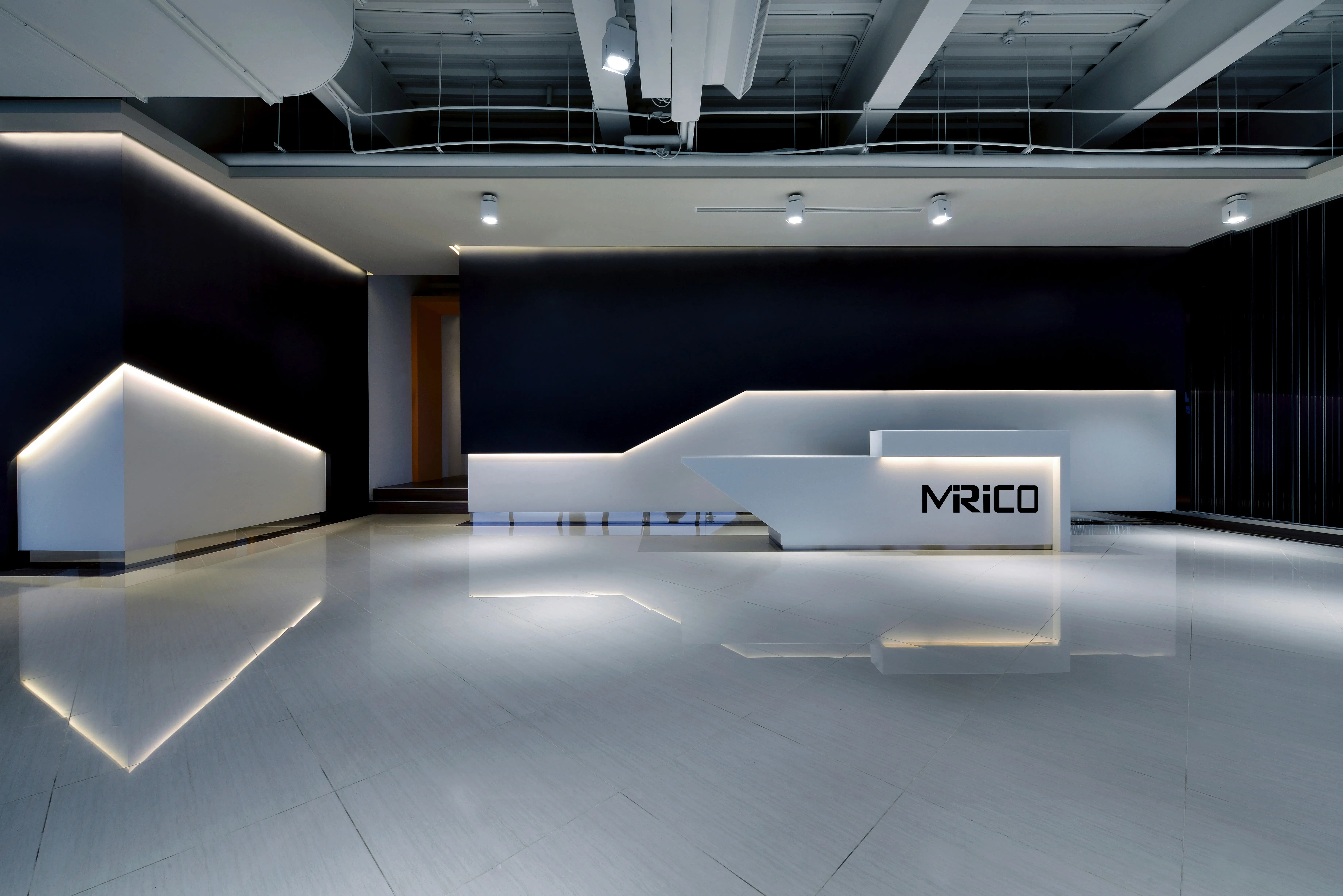 Commercial LED Lighting