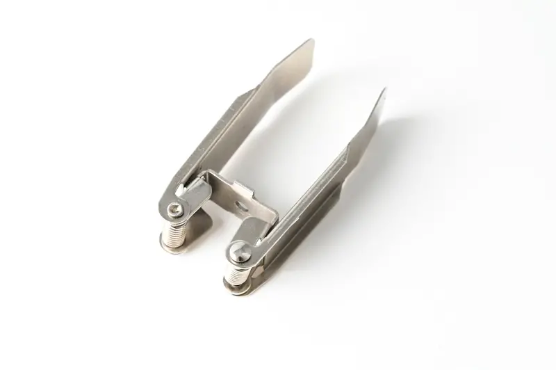 20-Magnetic Track Light Magentic Clip (1)