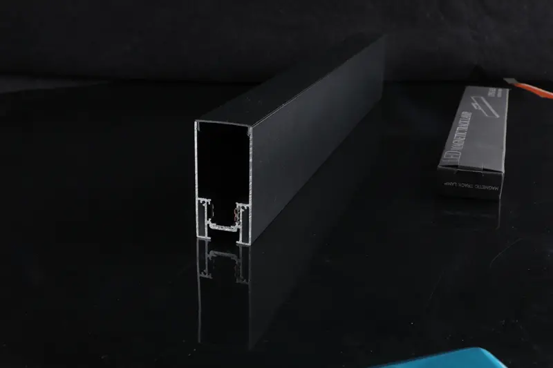 20-Magnetic Track Light S20-Magnetic Track Surface Type