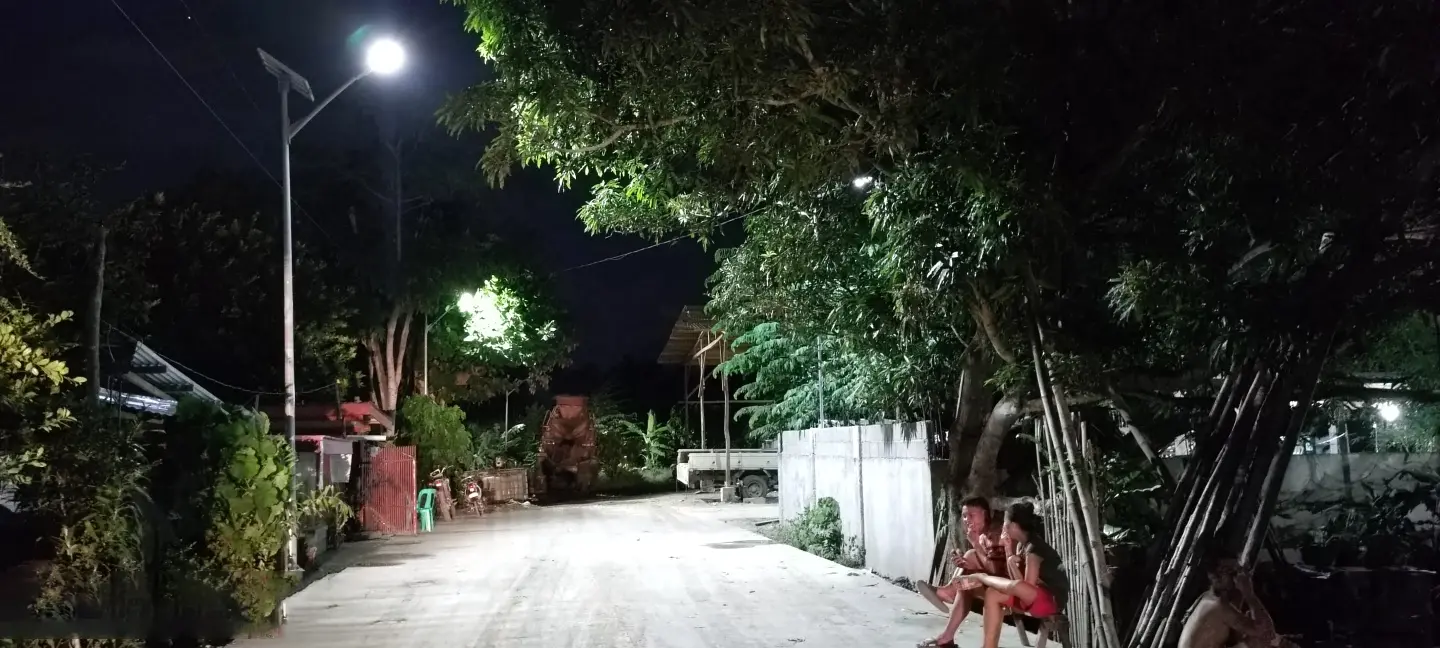 April 2021 Vietnam Solar street Light project (1)